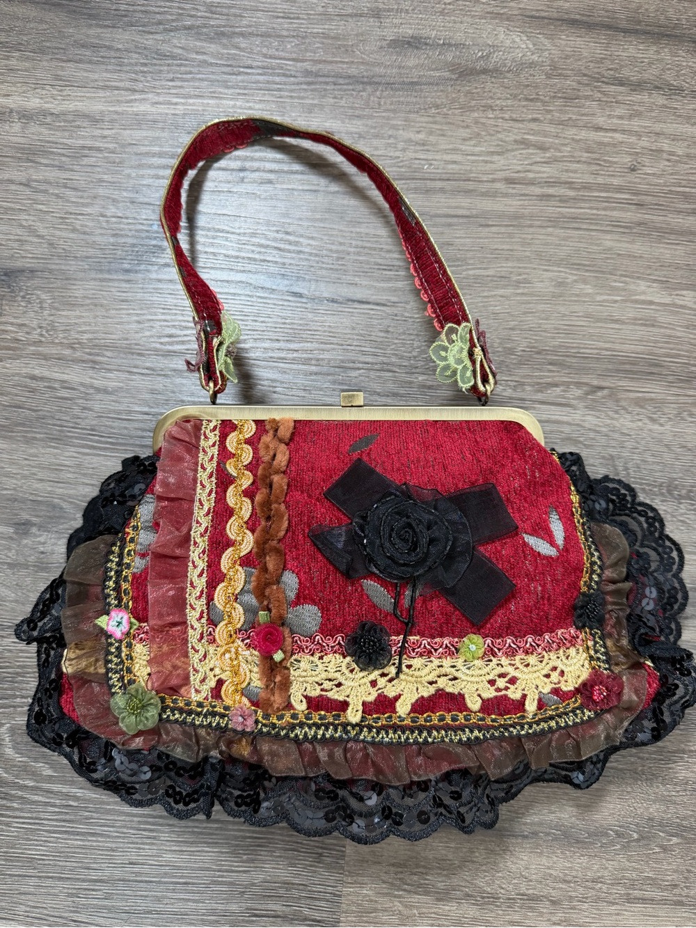 Three Flower Boho Tapestry Handbag Lace Floral Embellished Frame Purse Red Black